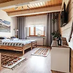 Apartment Bogowka 11 *